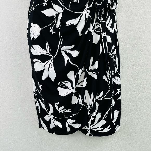 Maggy London Black White Floral Matte Jersey Short Sleeve Midi Wrap Dress 0 NWOT - Picture 8 of 16
